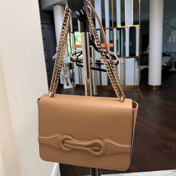 Amazing deal - Picture 1 of 5